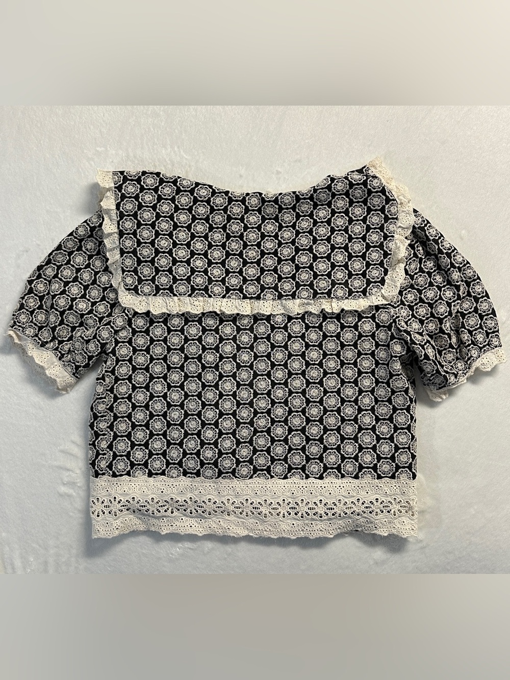 2TWO MOON women's ivory black delicate floral crochet lace collar blouse, M. - Picture 9 of 10